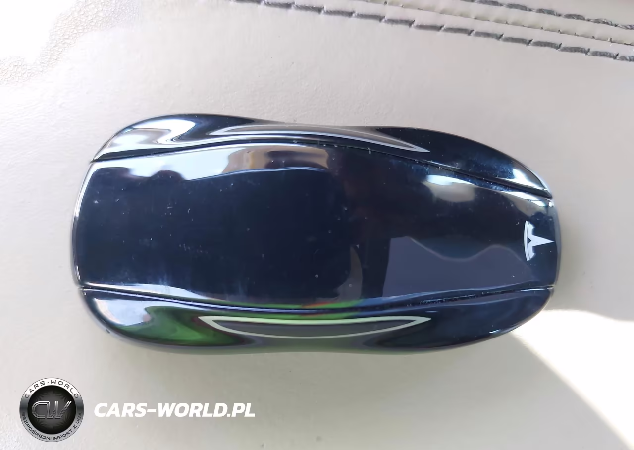 2013 Tesla Model S VIN:5YJSA1CN8DFP28983 - 11