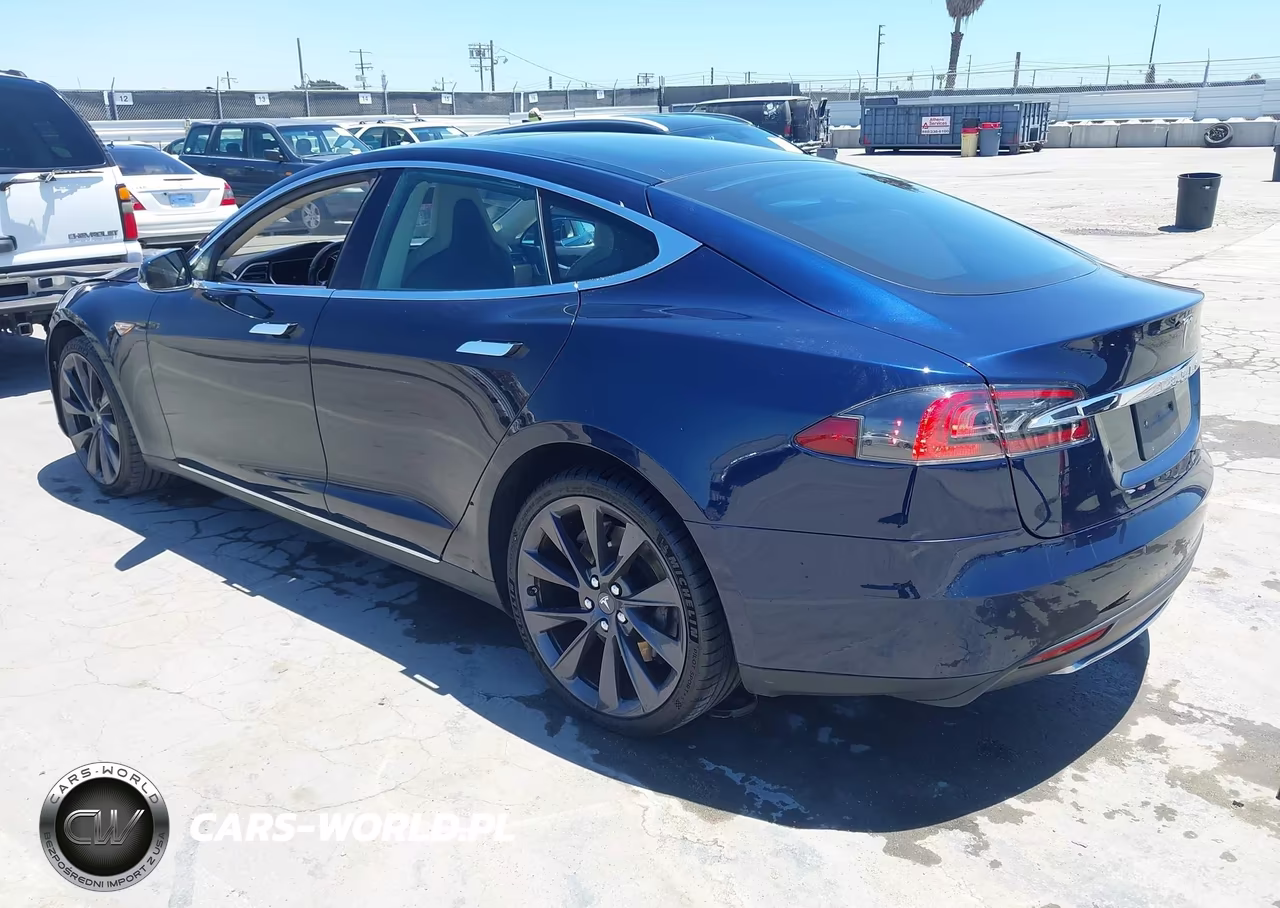 2013 Tesla Model S VIN:5YJSA1CN8DFP28983 - 3