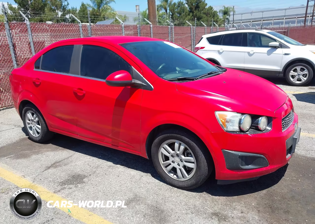 2015 Chevrolet Sonic Lt Auto – zdjęcie 1 z 12