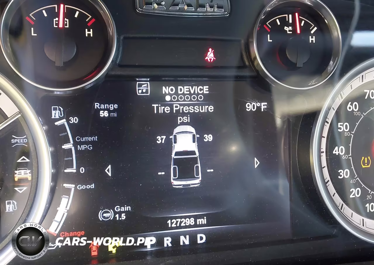 2015 Ram 1500 Laramie VIN:1C6RR7NT8FS602495 - 15