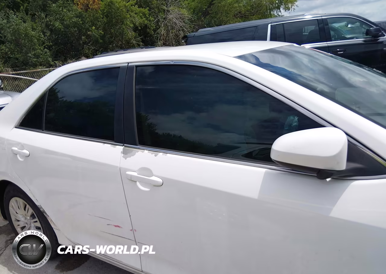 2014 Toyota Camry Le VIN:4T4BF1FK4ER413174 - 13