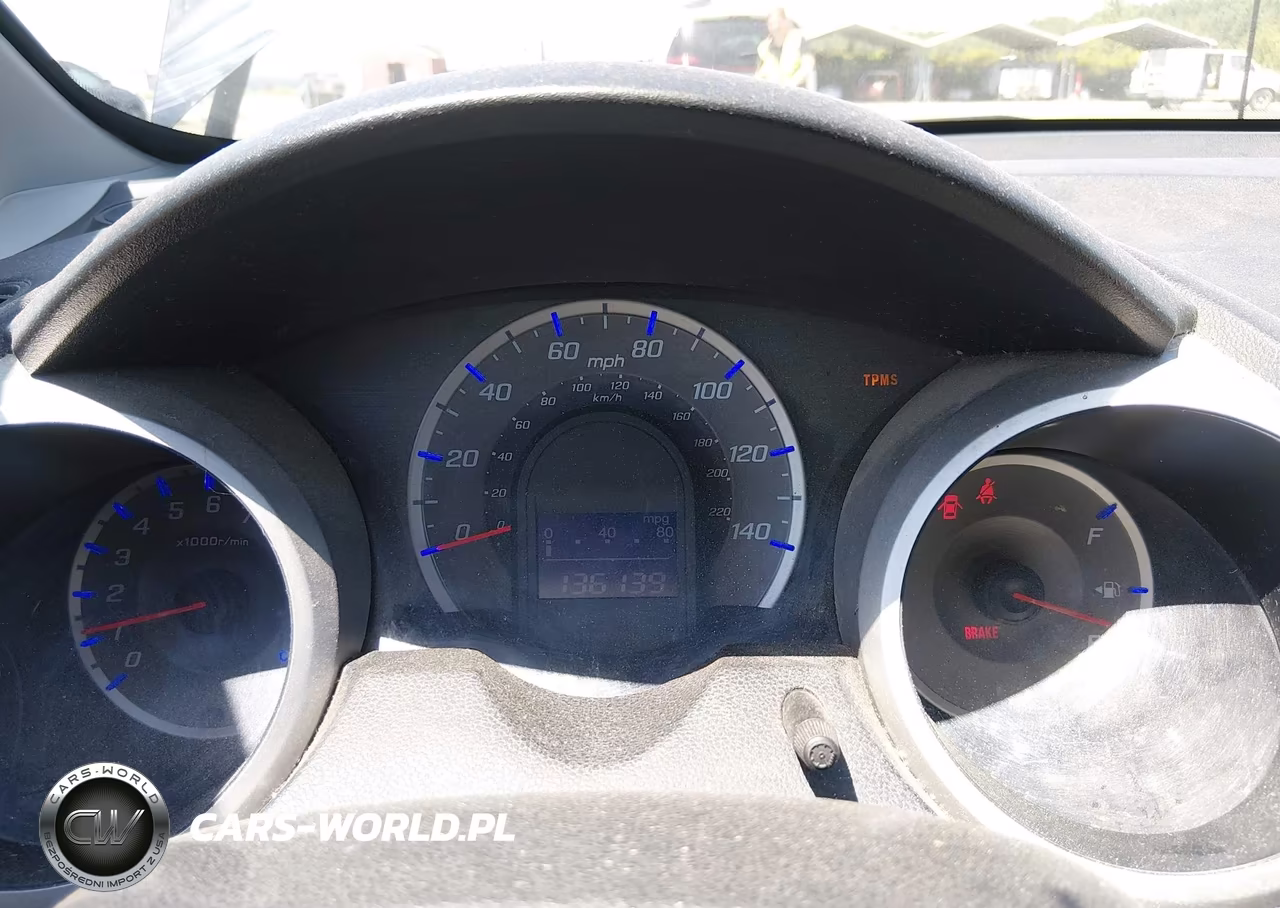 2010 Honda Fit Sport VIN:JHMGE8G47AC018999 - 7