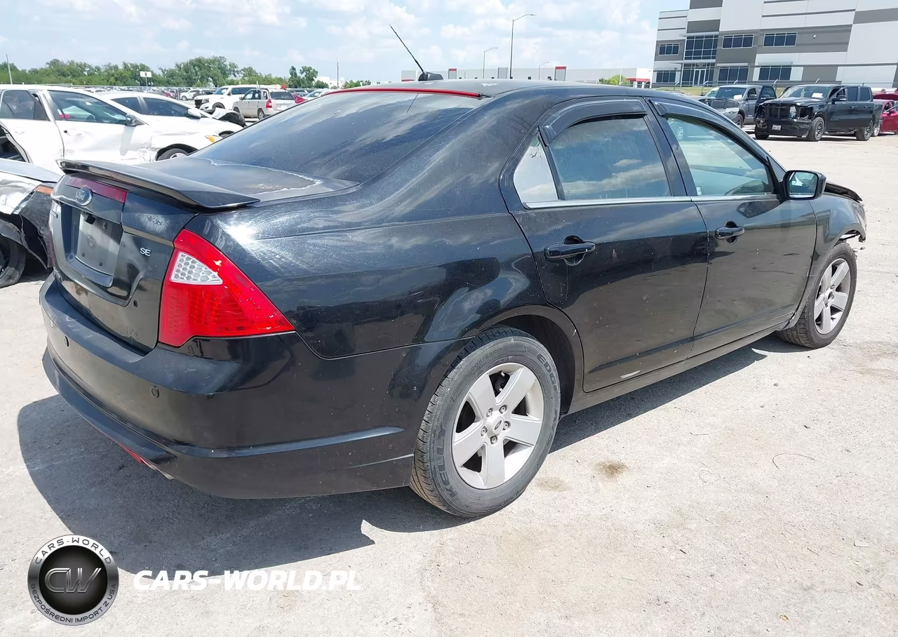 2012 Ford Fusion Se VIN:3FAHP0HA6CR143797 - 4