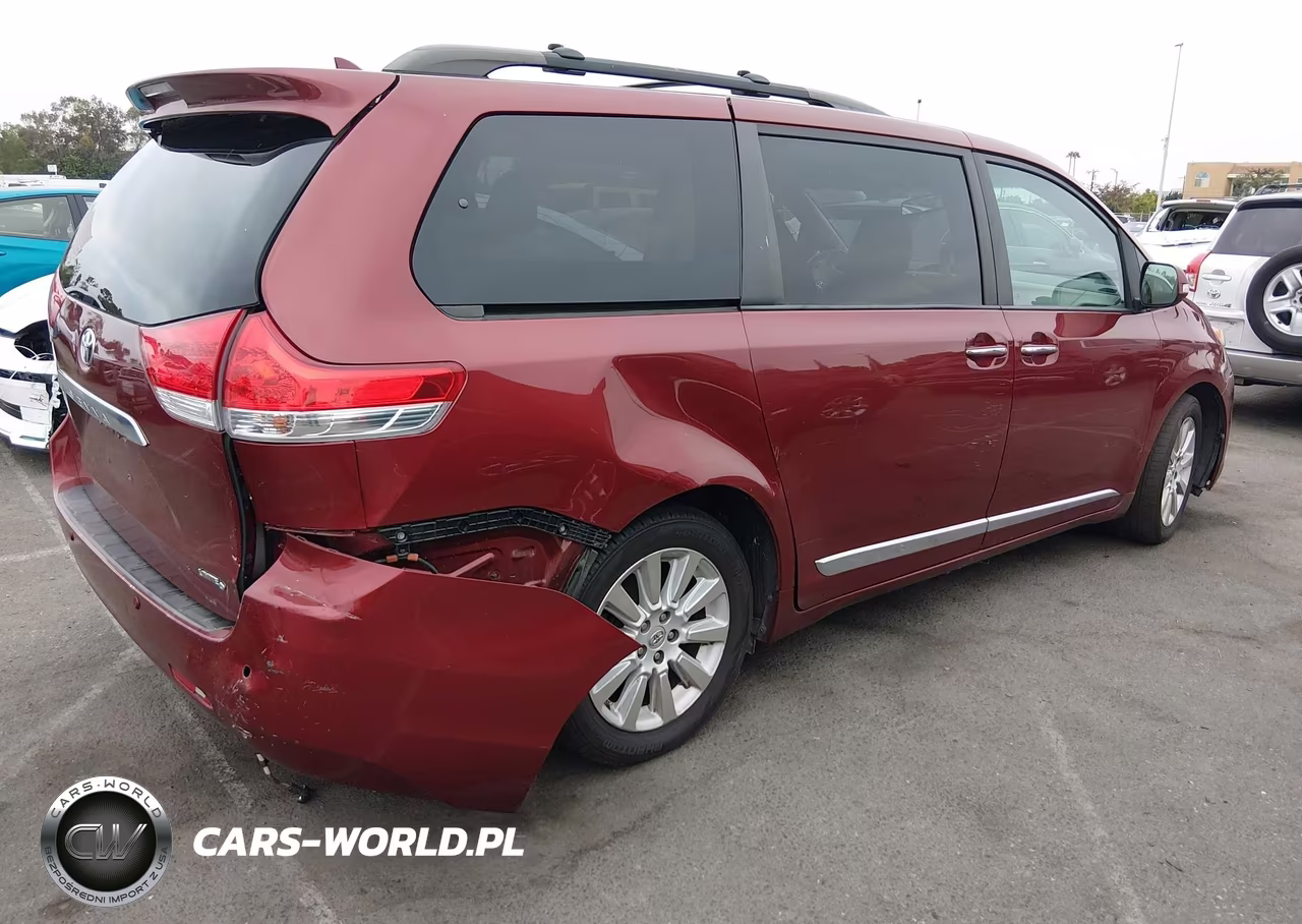 2013 Toyota Sienna Limited V6 7 Passenger VIN:5TDYK3DC8DS397155 - 4