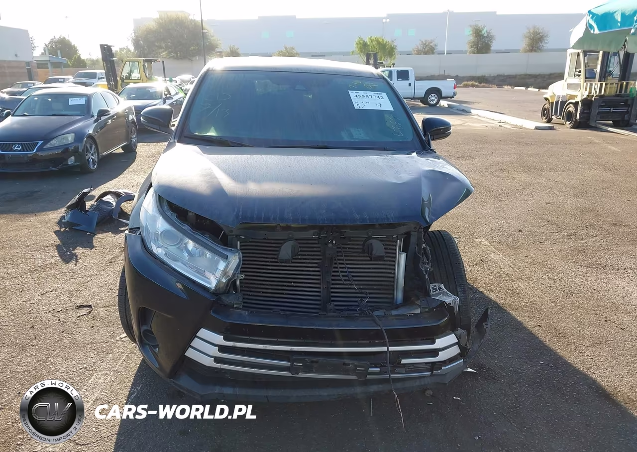 2019 Toyota Highlander Le VIN:5TDZARFH5KS052293 - 13