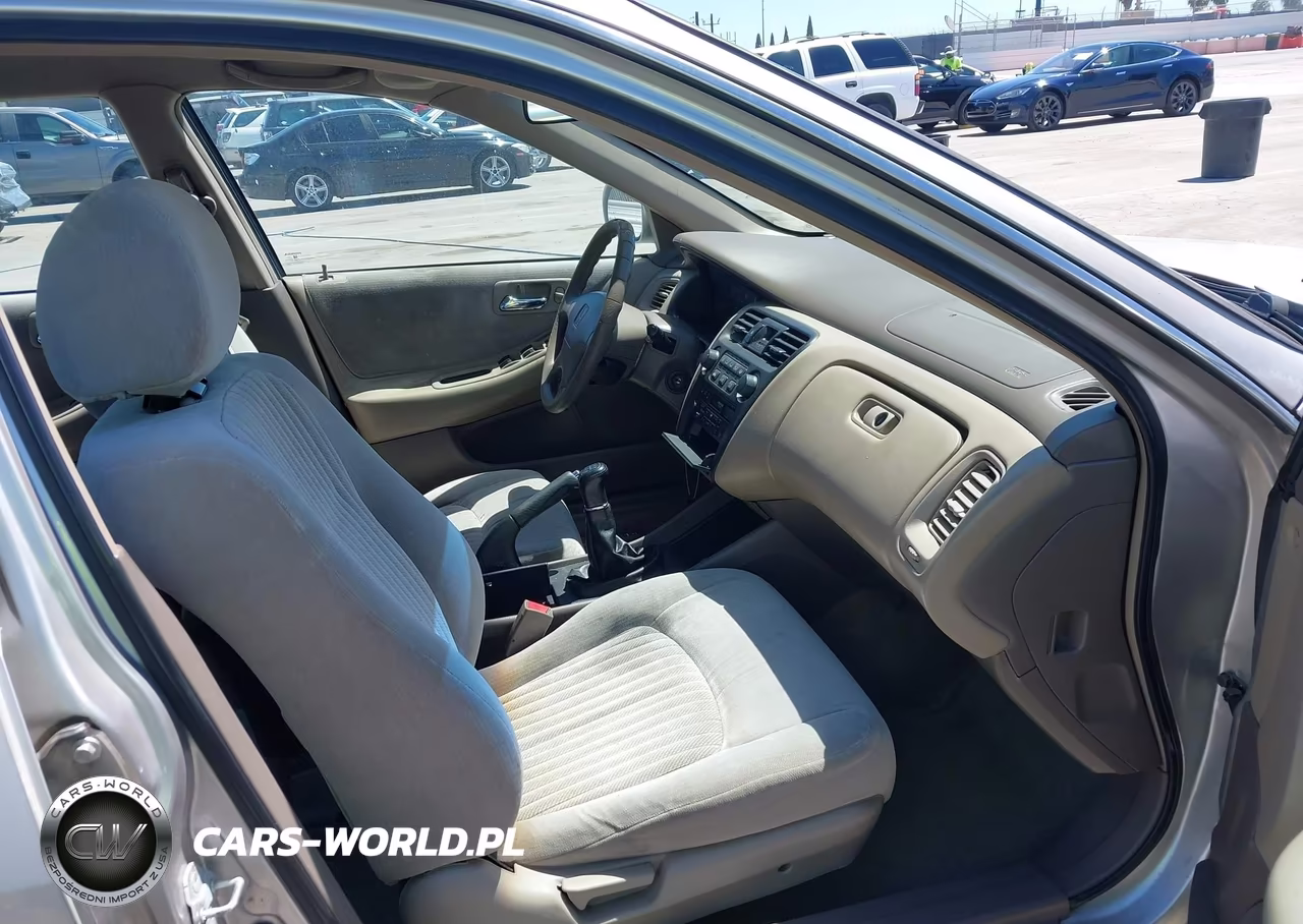 1998 Honda Accord Lx VIN:1HGCG5545WA209417 - 5