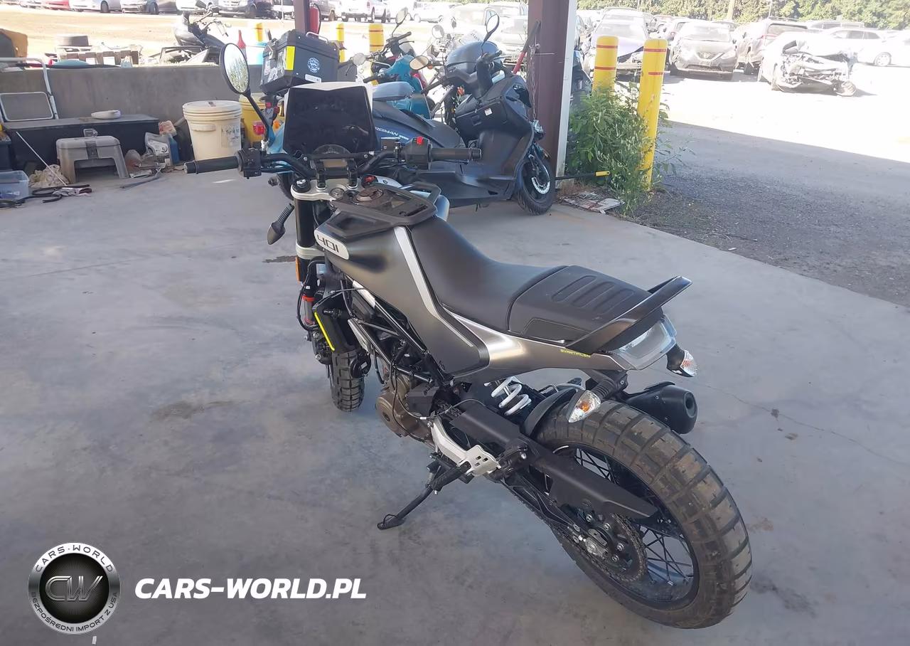 2020 Husqvarna Vitpilen 401-Svartpilen 401 VIN:MD2JUJ402LC262480 - 3