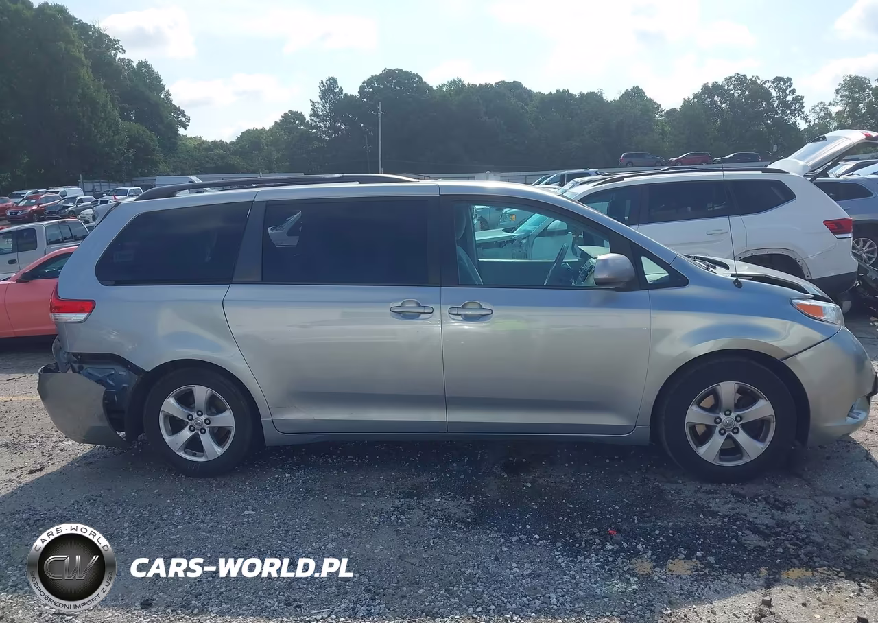 2014 Toyota Sienna Le V6 8 Passenger VIN:5TDKK3DC2ES414233 - 13