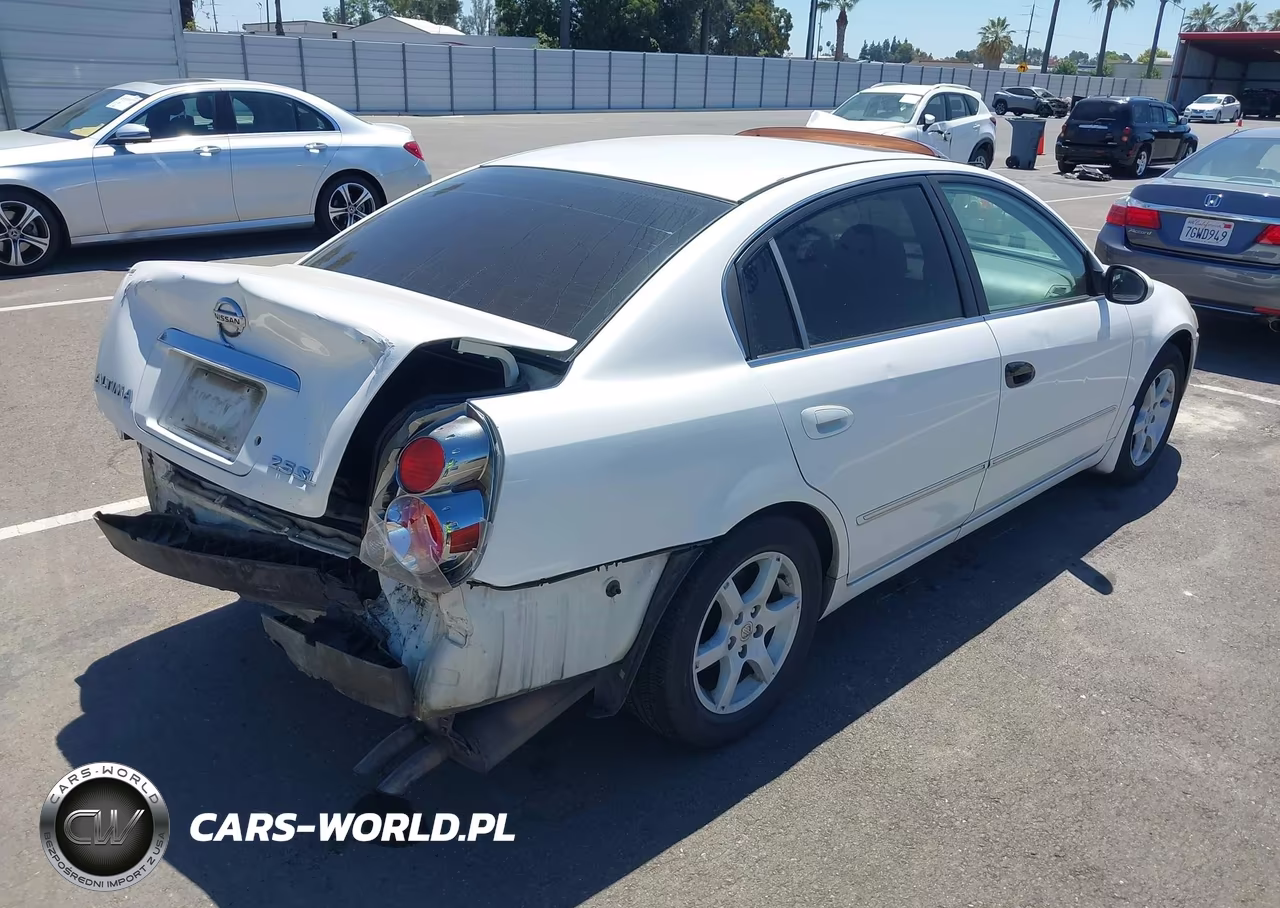 2005 Nissan Altima 2.5 S VIN:1N4AL11D35N915556 - 4