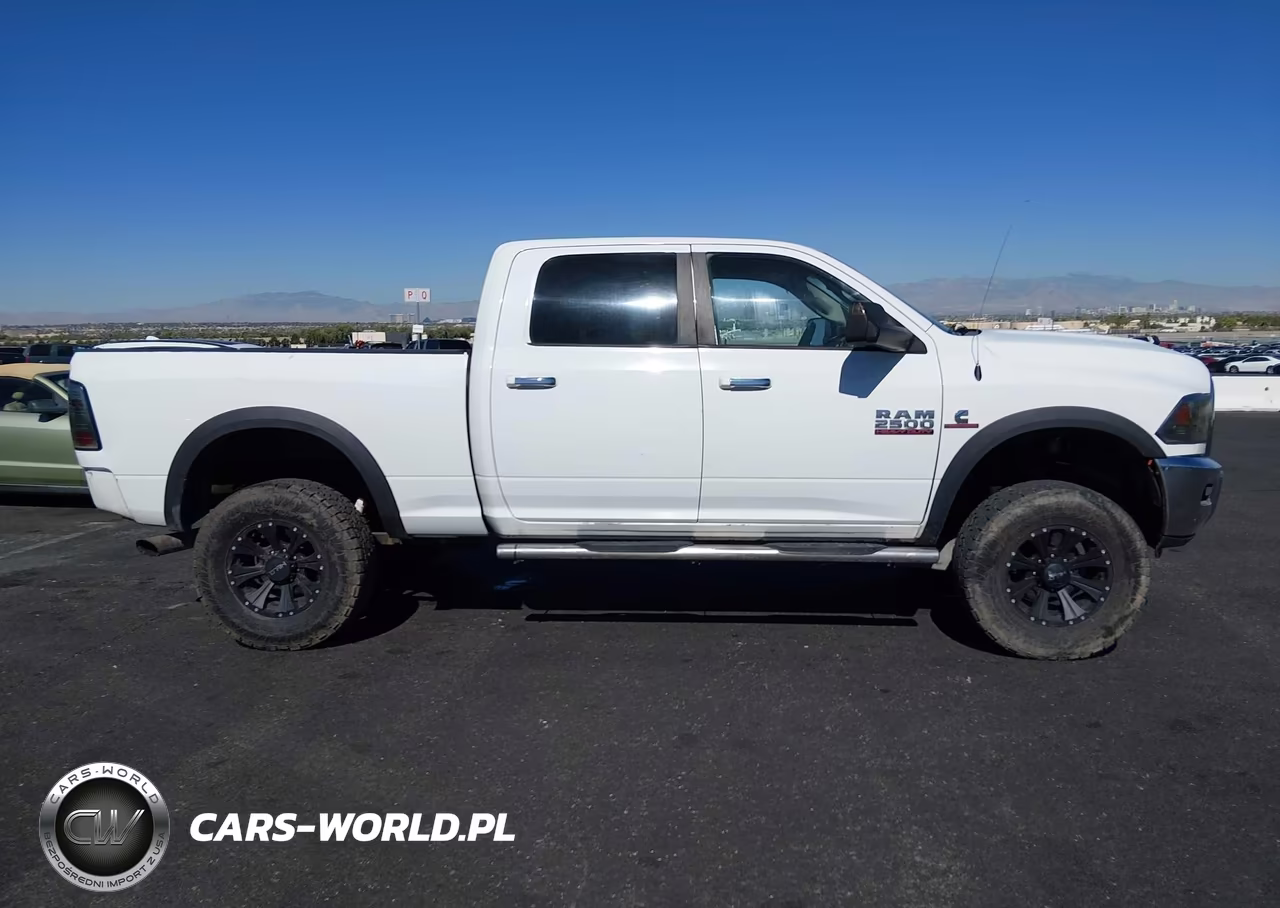 2015 Ram 2500 Slt VIN:3C6UR5DLXFG606832 - 14