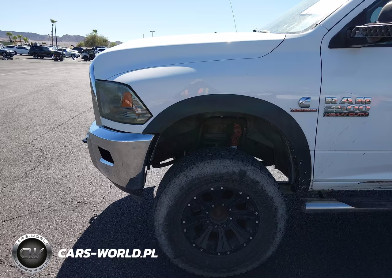 2015 Ram 2500 Slt VIN:3C6UR5DLXFG606832 - 18