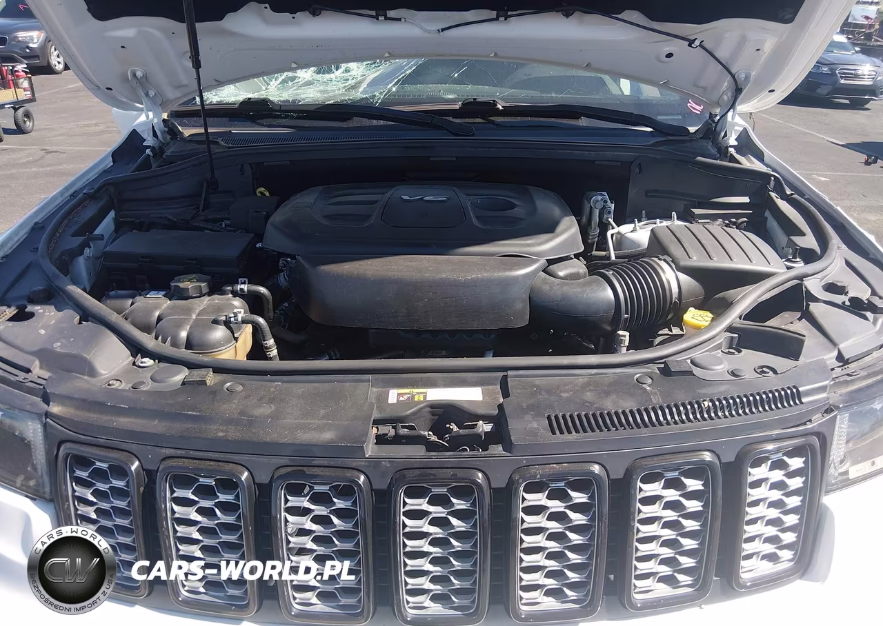 2018 Jeep Grand Cherokee Altitude 4X2 VIN:1C4RJEAG6JC153463 - 10