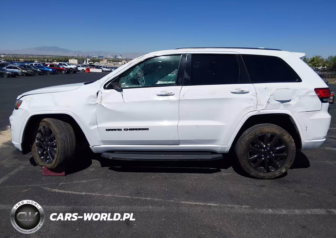 2018 Jeep Grand Cherokee Altitude 4X2 VIN:1C4RJEAG6JC153463 - 14