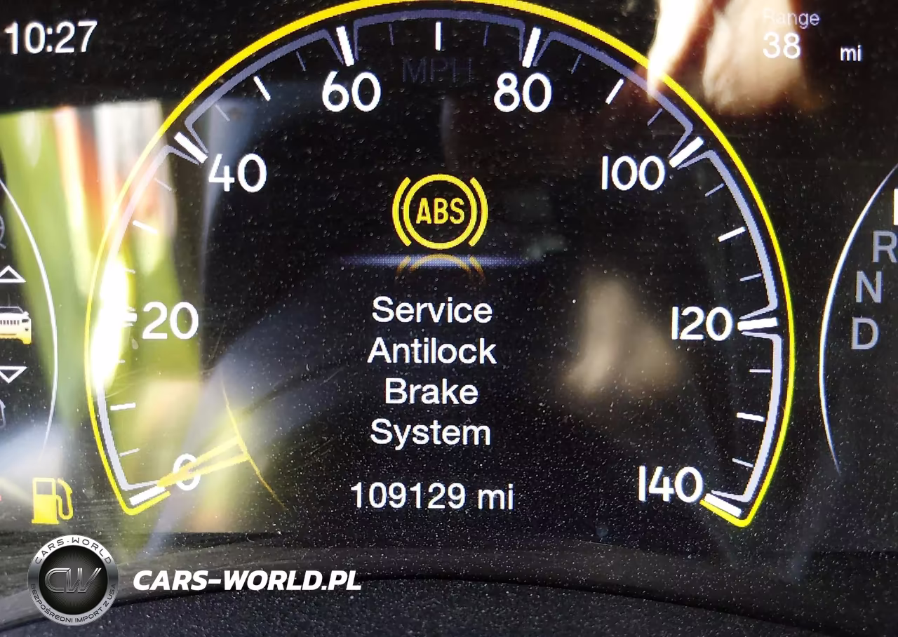 2018 Jeep Grand Cherokee Altitude 4X2 VIN:1C4RJEAG6JC153463 - 15