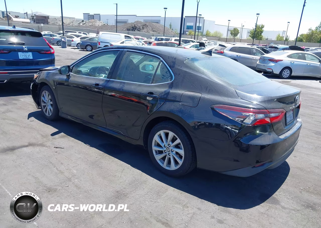 2021 Toyota Camry Le VIN:4T1C11AK1MU497358 - 3
