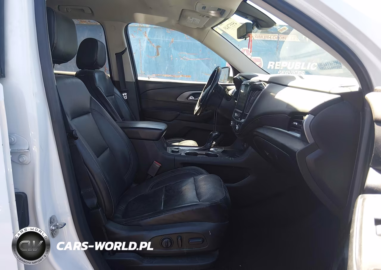 2019 Chevrolet Traverse Premier VIN:1GNERKKW9KJ117007 - 5