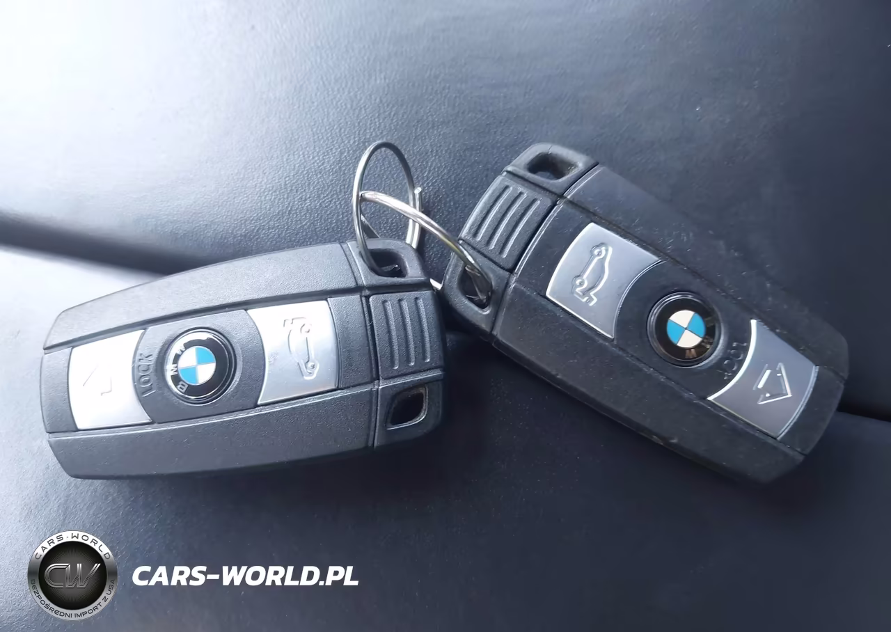 2011 BMW M3 VIN:WBSPM9C54BE202935 - 11
