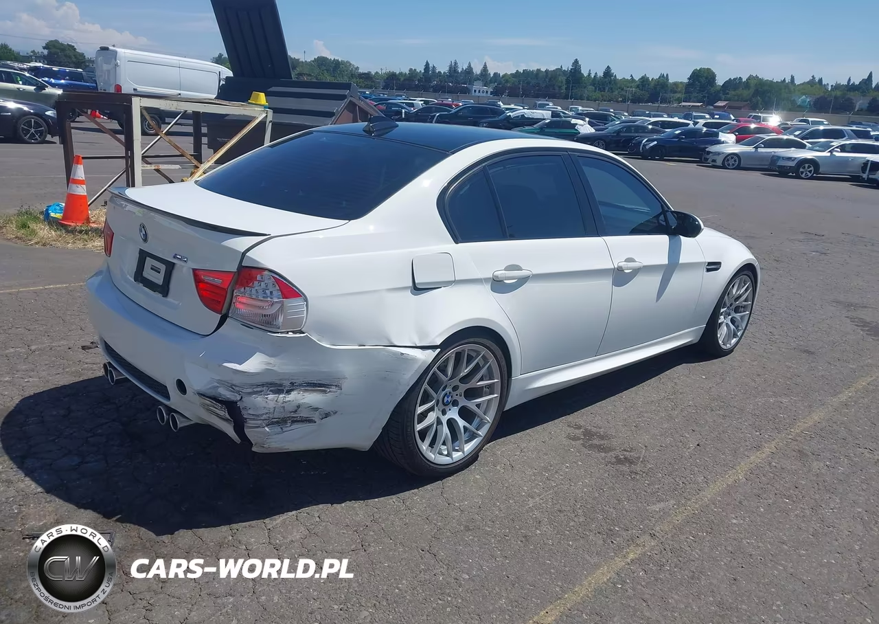 2011 BMW M3 VIN:WBSPM9C54BE202935 - 4