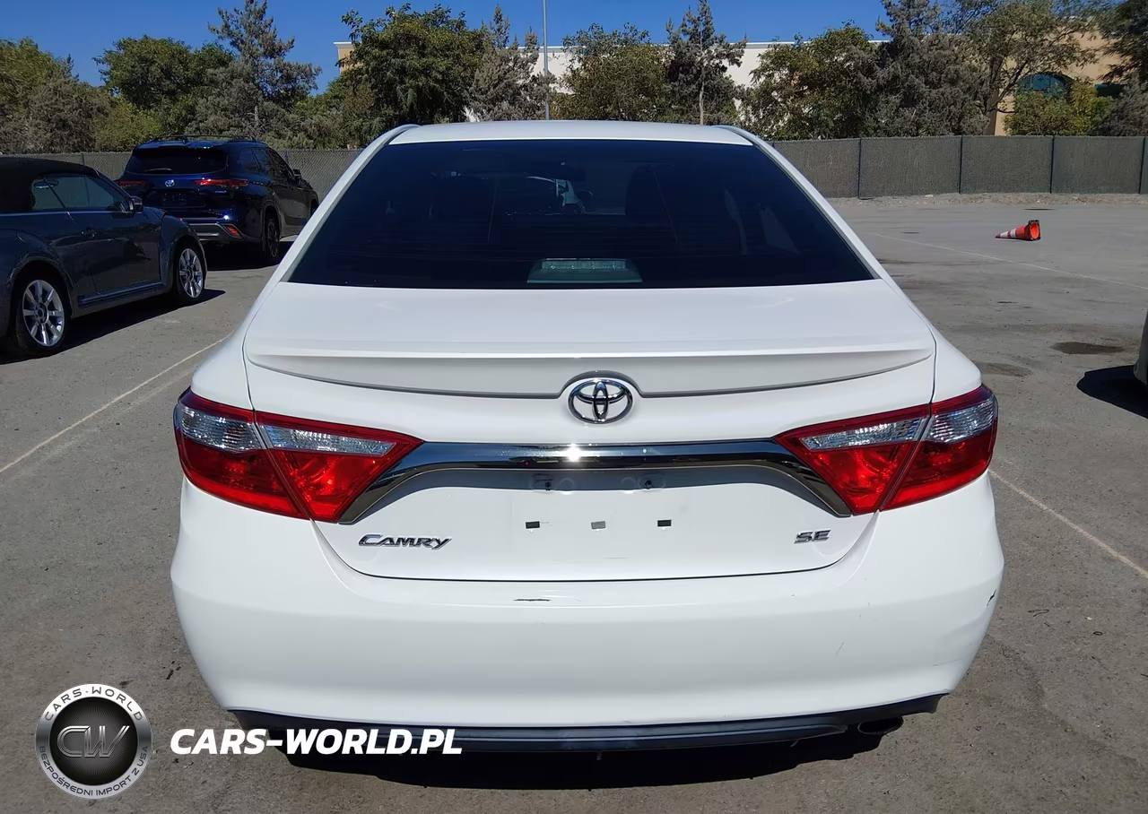 2016 Toyota Camry Se VIN:4T1BF1FKXGU256201 - 16