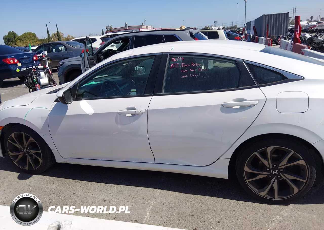 2020 Honda Civic Sport VIN:2HGFC2F8XLH572429 - 14