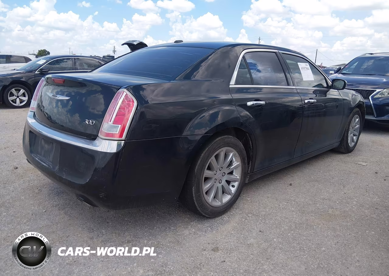 2012 Chrysler 300 Limited VIN:2C3CCACG7CH182237 - 4