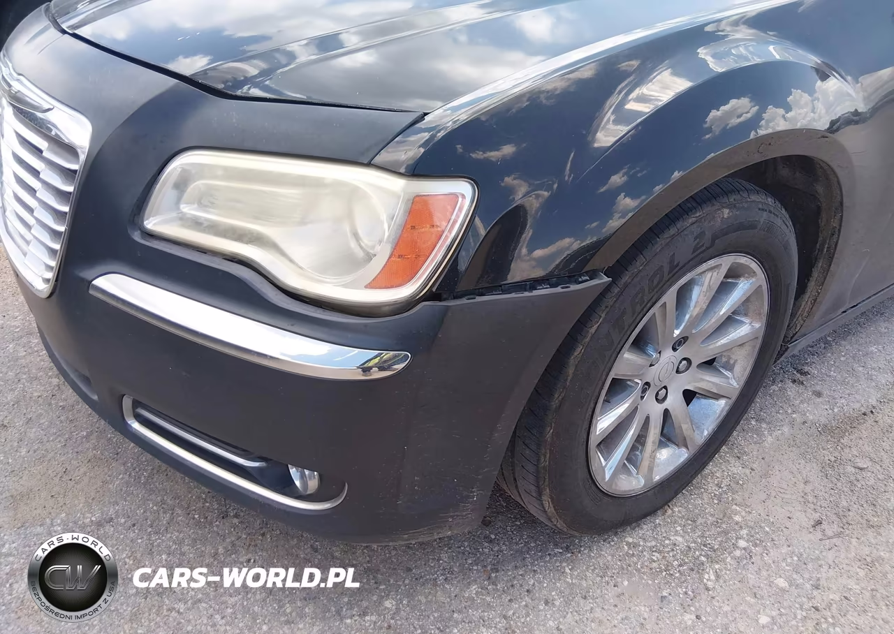 2012 Chrysler 300 Limited VIN:2C3CCACG7CH182237 - 6