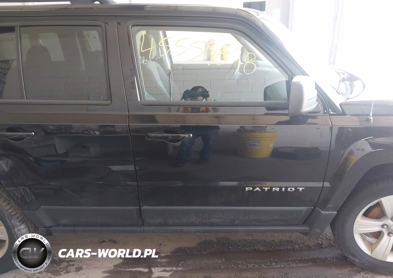 2016 Jeep Patriot Latitude VIN:1C4NJRFB0GD506916 - 13