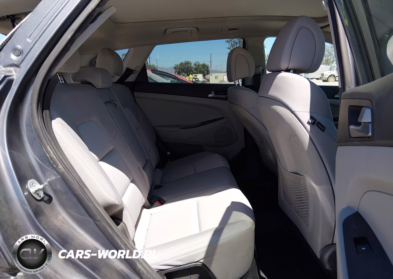 2017 Hyundai Tucson Value VIN:KM8J33A27HU563608 - 8