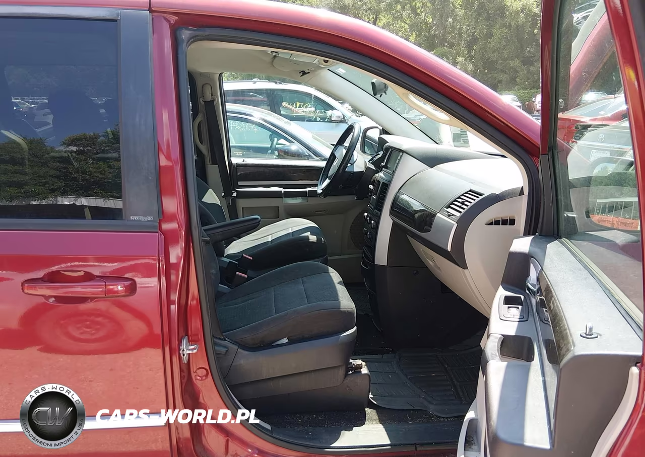 2010 Dodge Grand Caravan Crew VIN:2D4RN6DX5AR402691 - 5