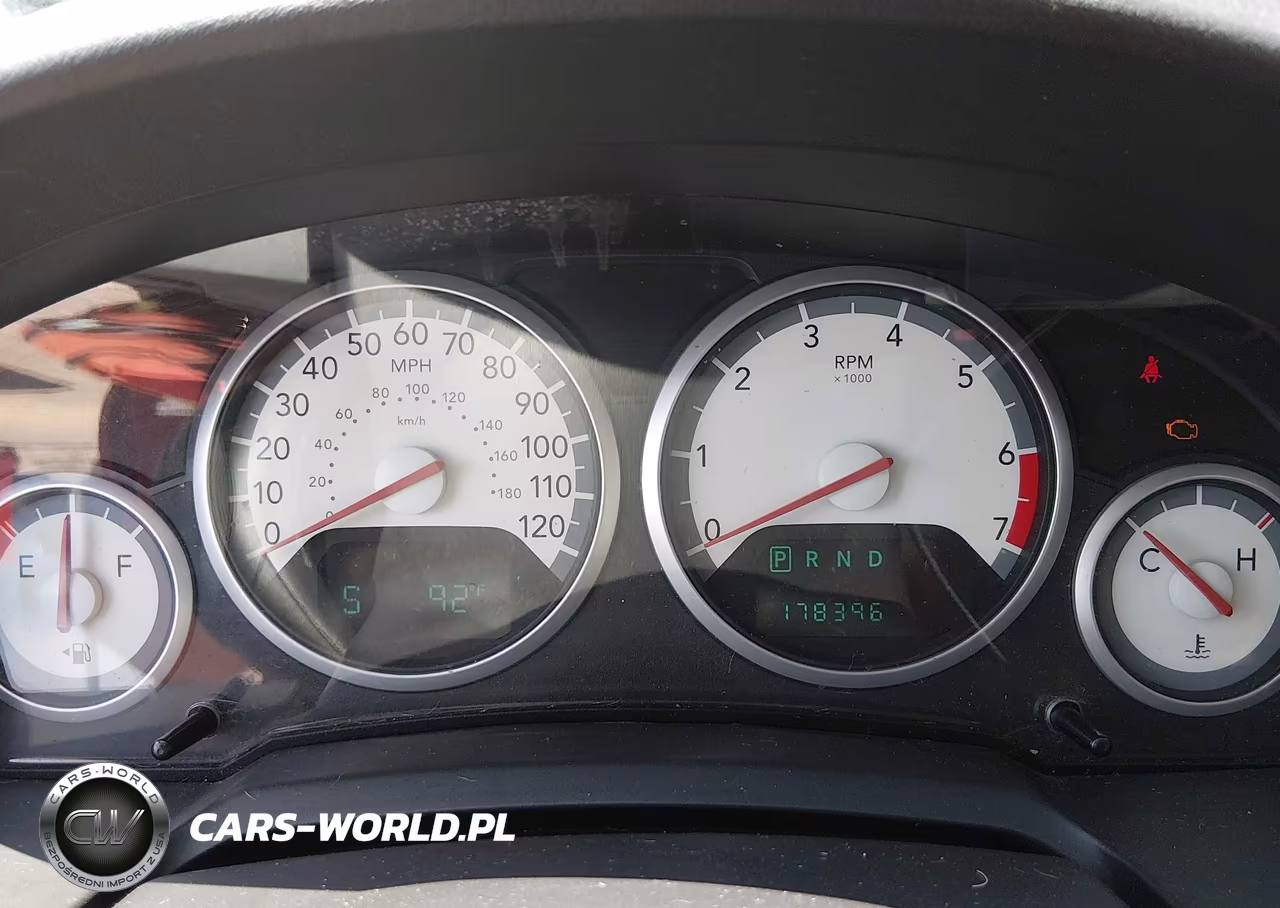 2010 Dodge Grand Caravan Crew VIN:2D4RN6DX5AR402691 - 7