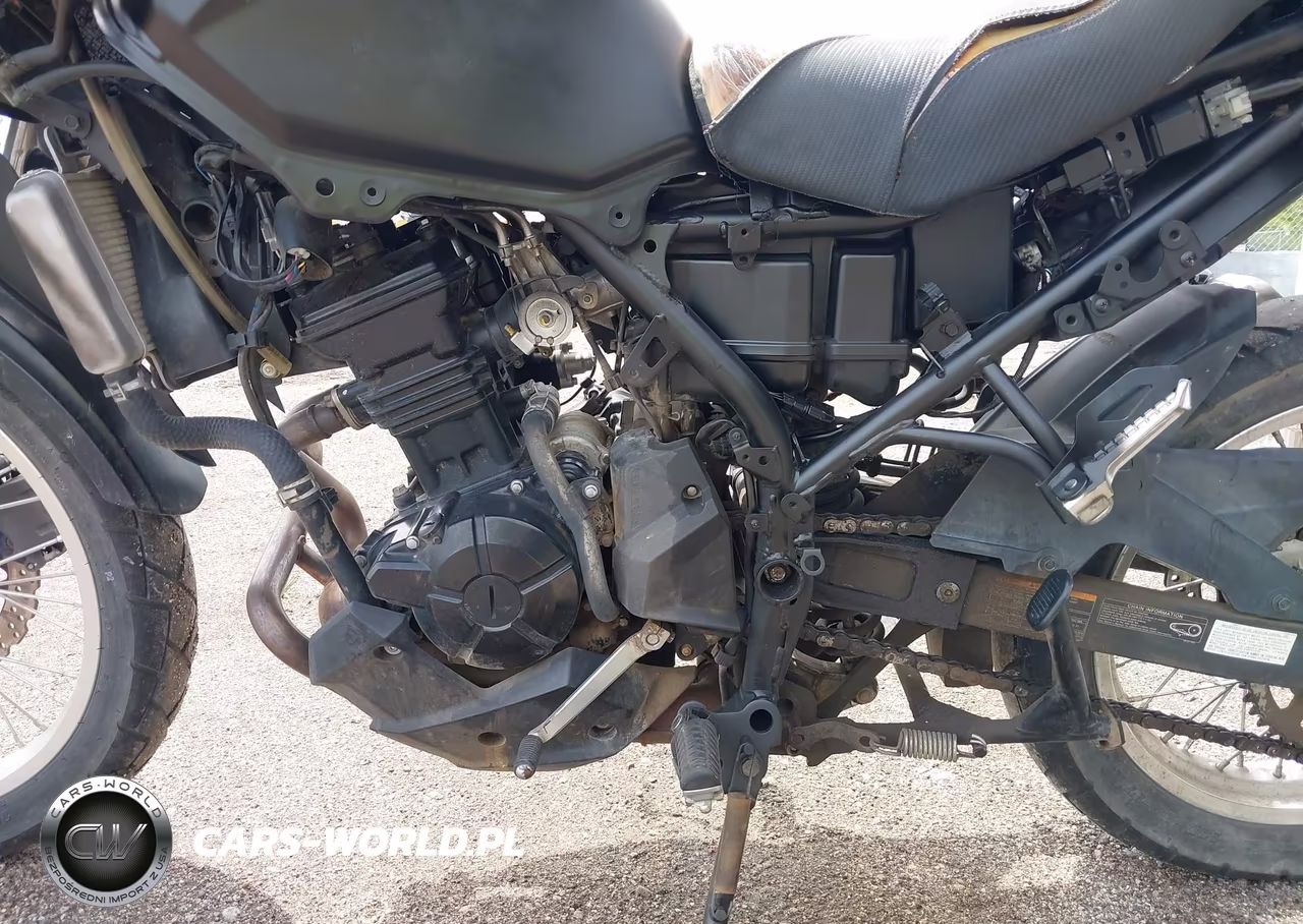 2017 Kawasaki Kle300 C VIN:JKALE8C15HDA00739 - 9