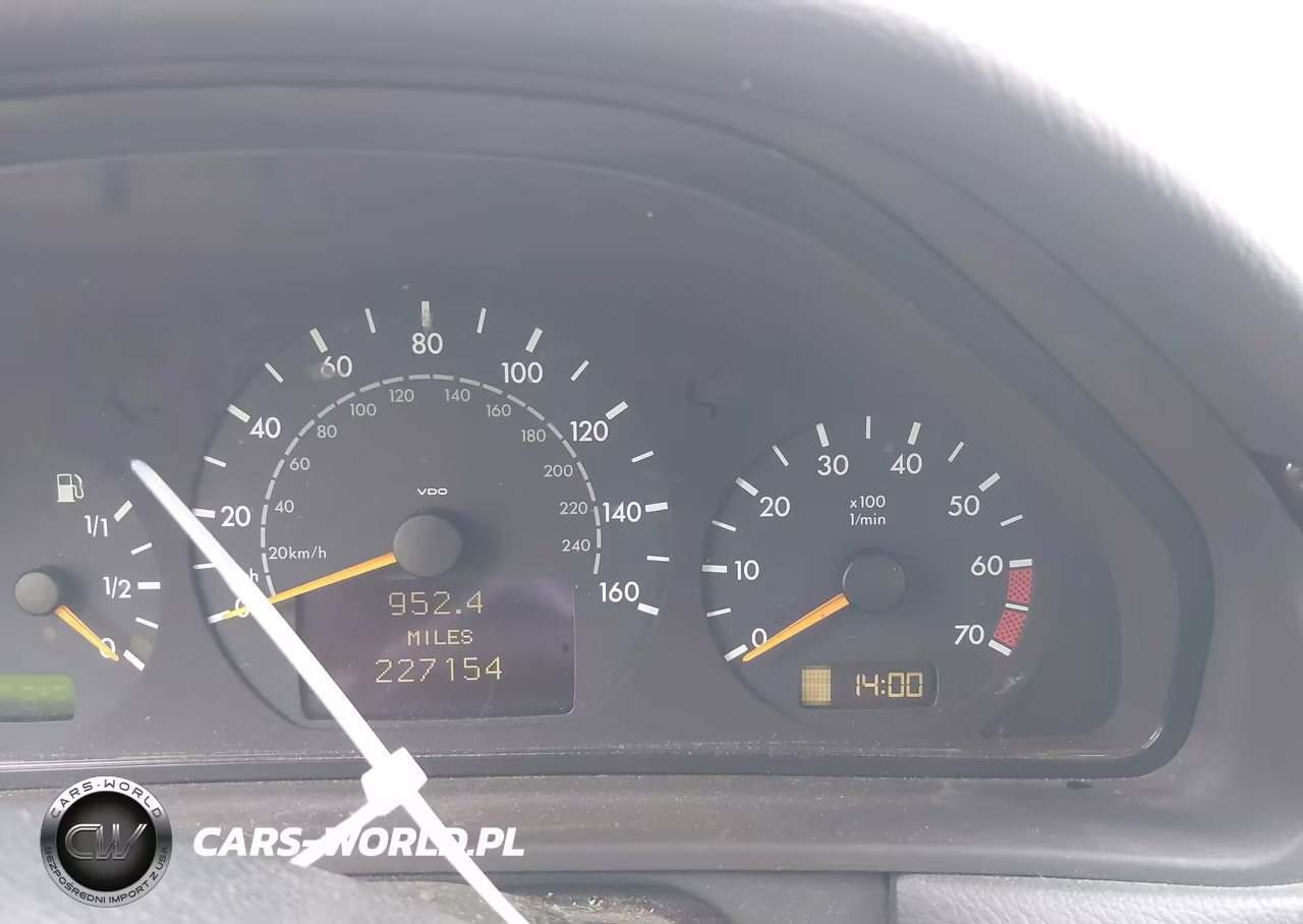 2002 Mercedes-Benz E 320 4M-4M Special Edition VIN:WDBJF82J02X077709 - 7