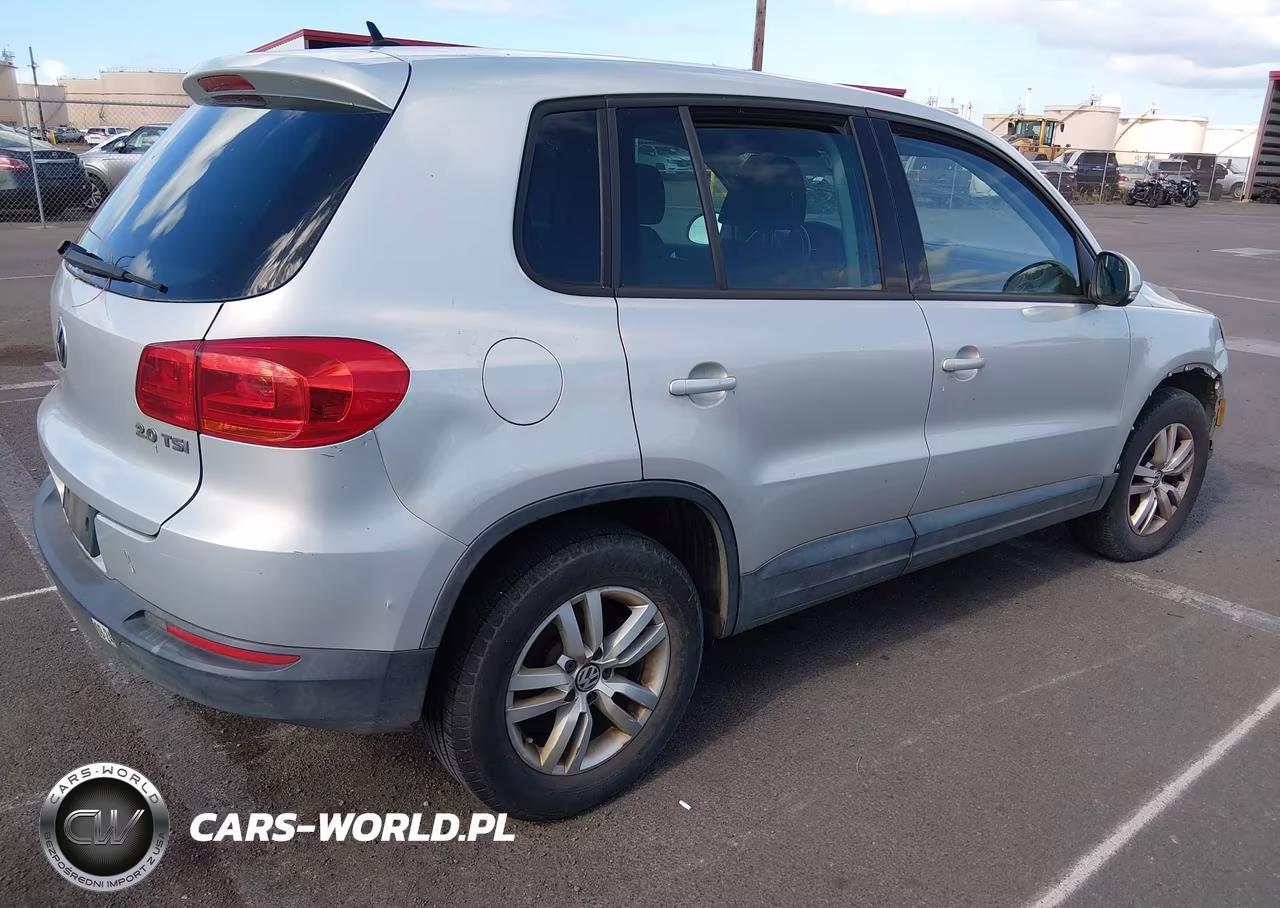 2013 Volkswagen Tiguan S VIN:WVGAV3AX2DW615974 - 4