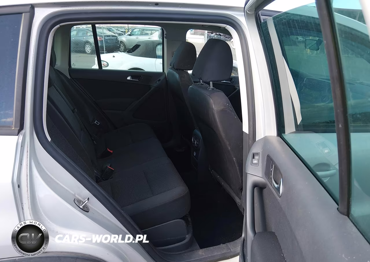2013 Volkswagen Tiguan S VIN:WVGAV3AX2DW615974 - 8