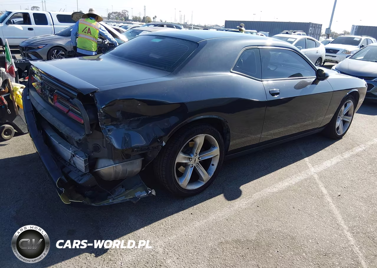 2017 Dodge Challenger Sxt VIN:2C3CDZAG4HH503043 - 4