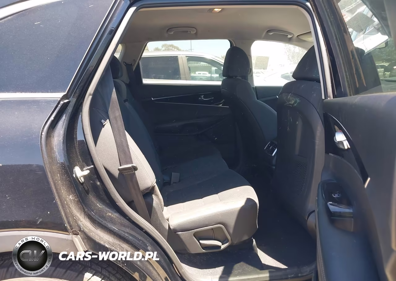2019 Kia Sorento 2.4L L VIN:5XYPG4A37KG593489 - 8