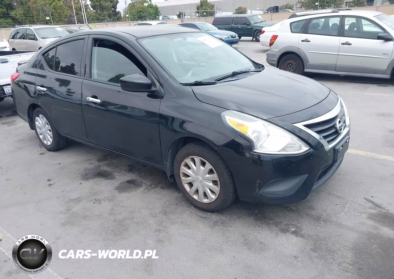 2015 Nissan Versa 1.6 Sv – zdjęcie 1 z 11