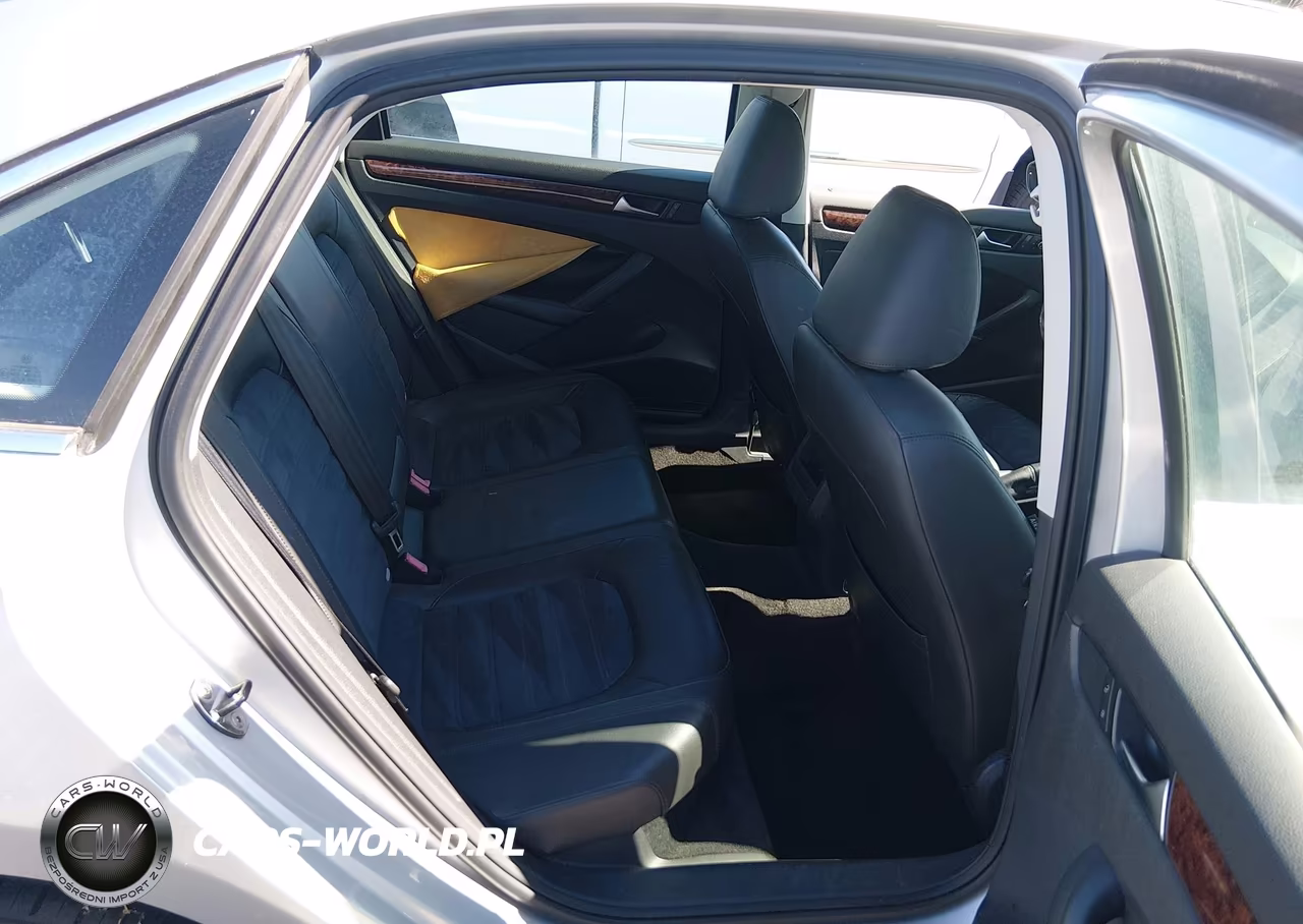 2012 Volkswagen Passat 2.5L Sel Premium VIN:1VWCP7A39CC087892 - 8