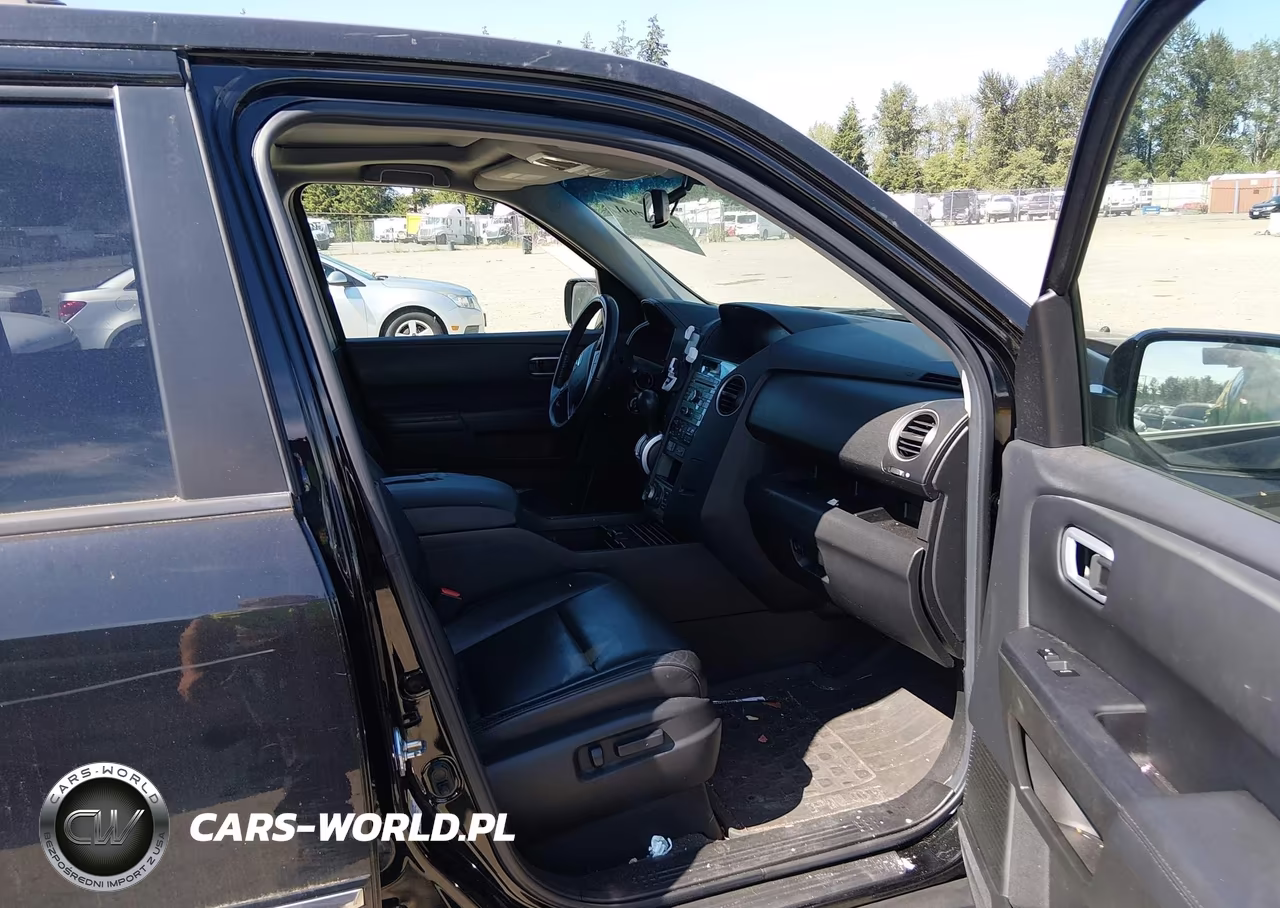 2010 Honda Pilot Touring VIN:5FNYF4H82AB038481 - 5