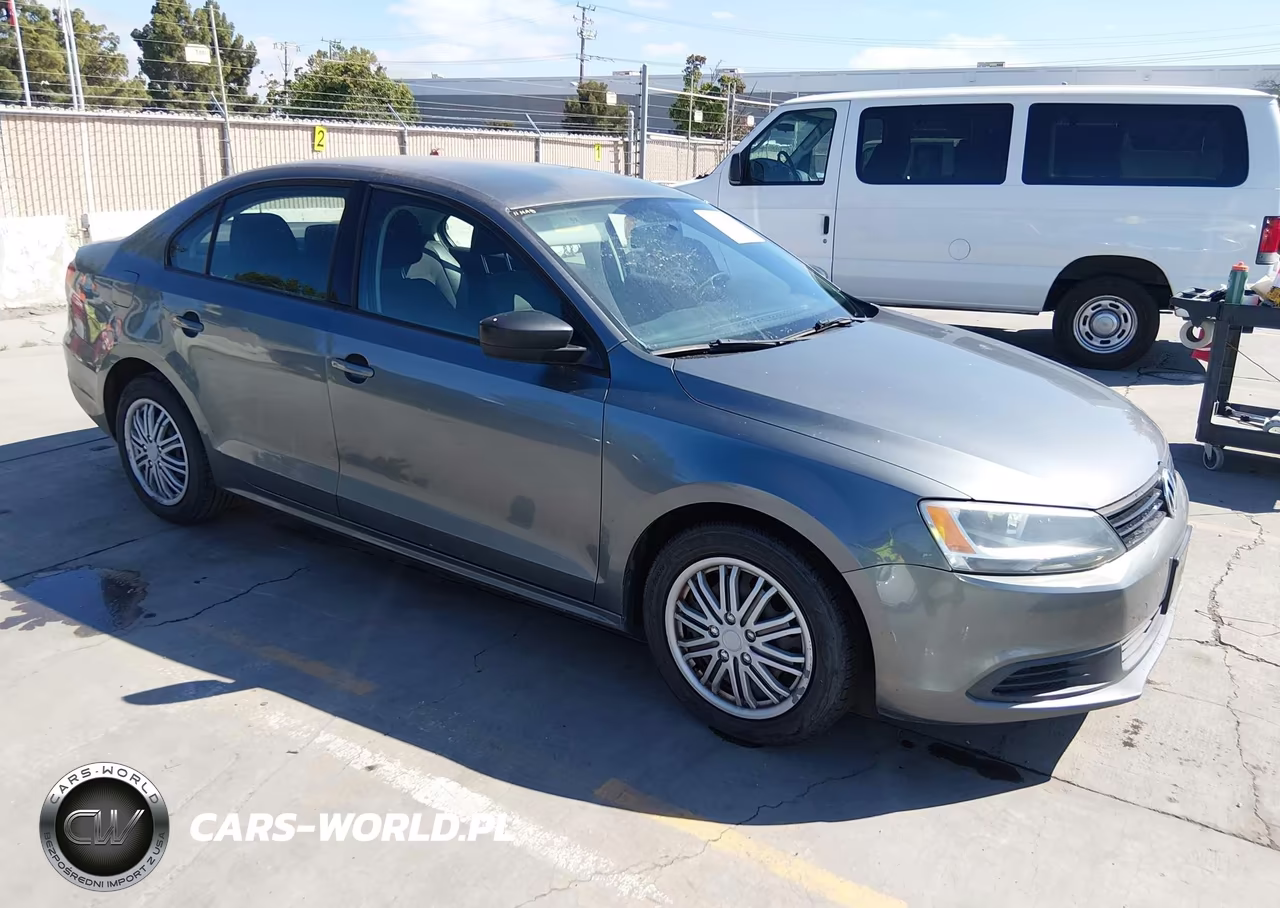 2012 Volkswagen Jetta 2.0L S – zdjęcie 1 z 11
