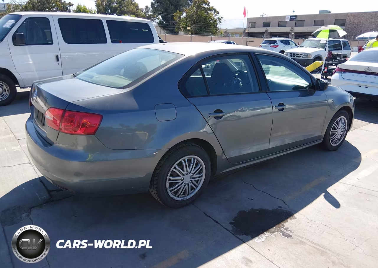 2012 Volkswagen Jetta 2.0L S VIN:3VW2K7AJ0CM395234 - 4