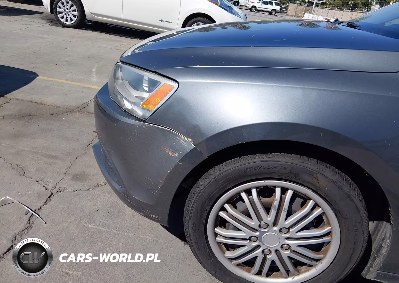 2012 Volkswagen Jetta 2.0L S VIN:3VW2K7AJ0CM395234 - 6