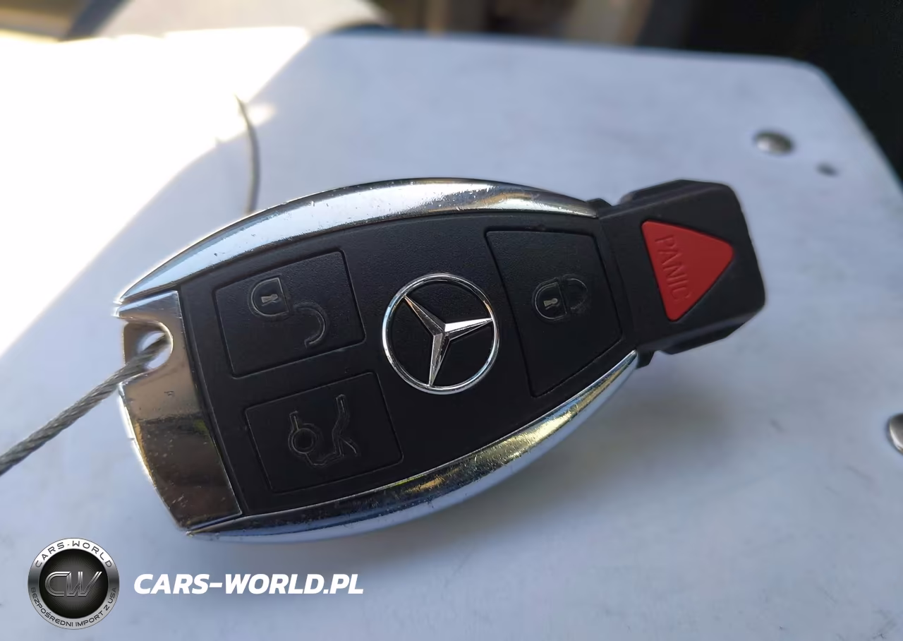 2017 Mercedes-Benz C 300 VIN:55SWF4JB2HU182375 - 11