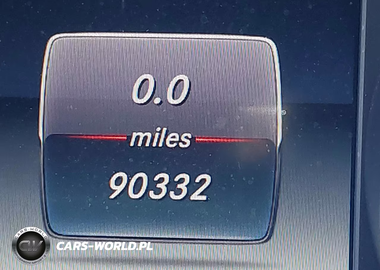 2017 Mercedes-Benz C 300 VIN:55SWF4JB2HU182375 - 16