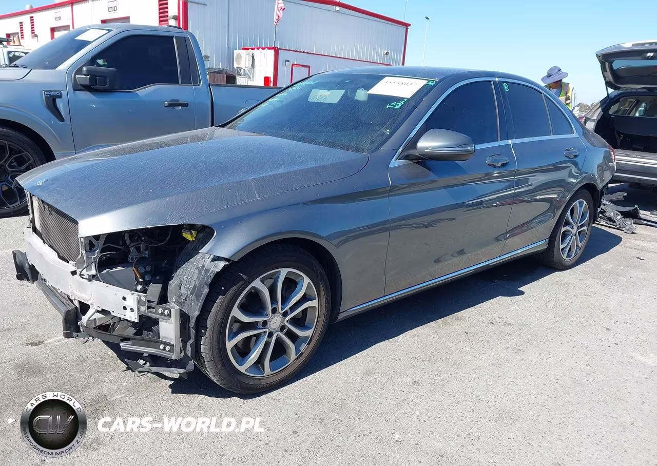 2017 Mercedes-Benz C 300 VIN:55SWF4JB2HU182375 - 2