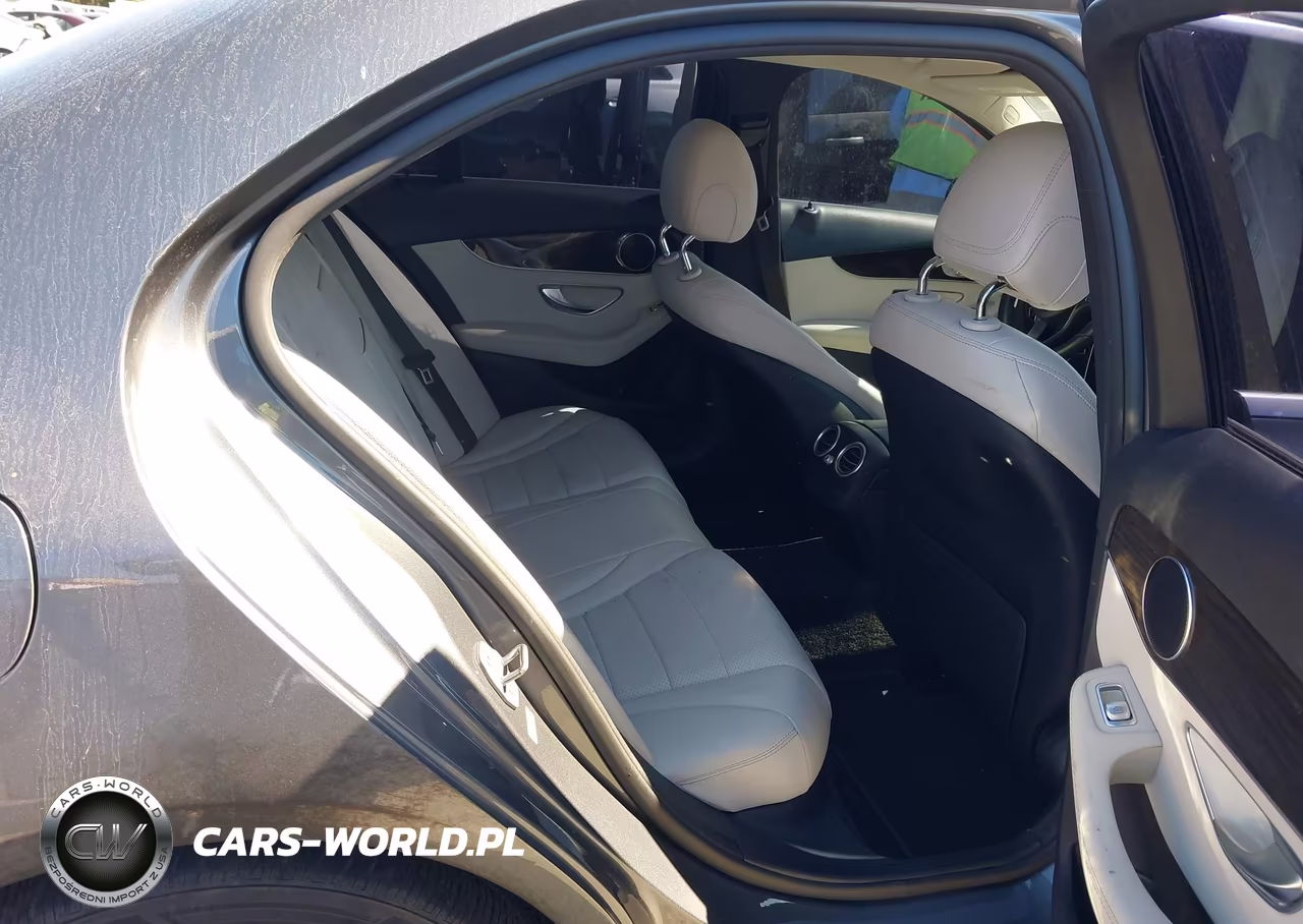 2017 Mercedes-Benz C 300 VIN:55SWF4JB2HU182375 - 8