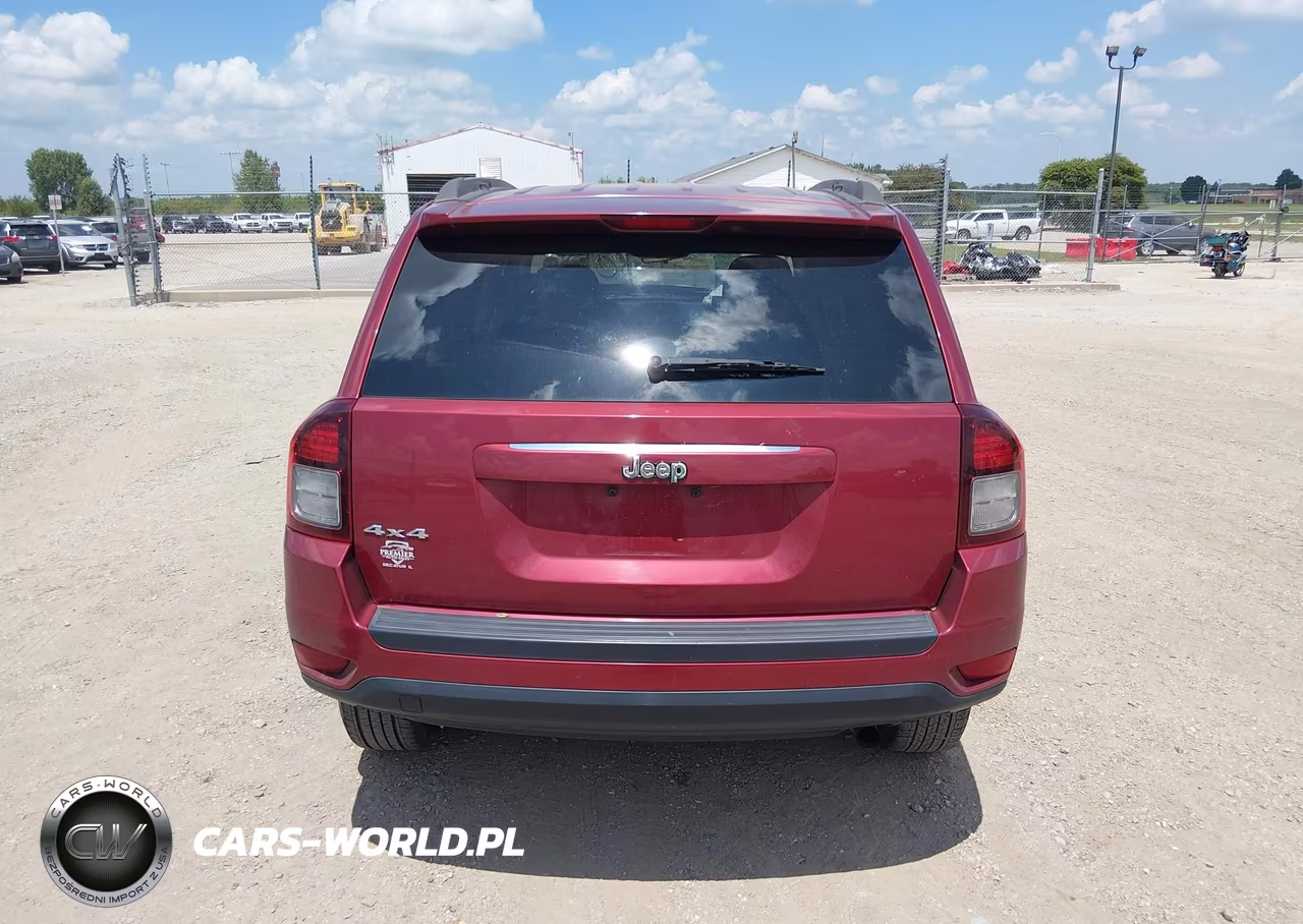 2015 Jeep Compass Sport VIN:1C4NJDBBXFD125405 - 16