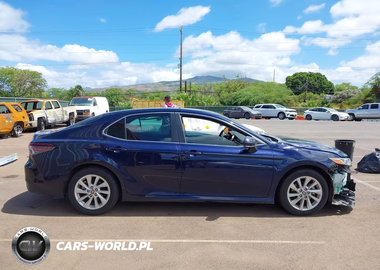 2021 Toyota Camry Le VIN:4T1R11AK2MU599360 - 14