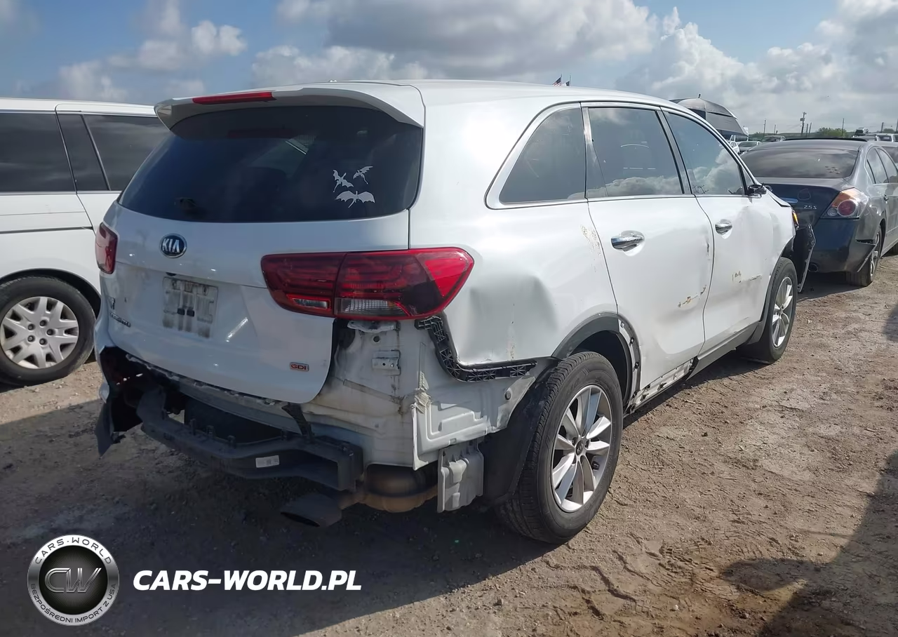 2019 Kia Sorento 2.4L L VIN:5XYPG4A39KG605156 - 4