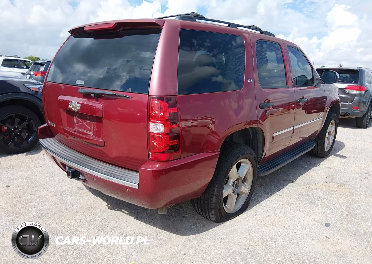 2009 Chevrolet Tahoe Ltz VIN:1GNFC33J99R301051 - 4